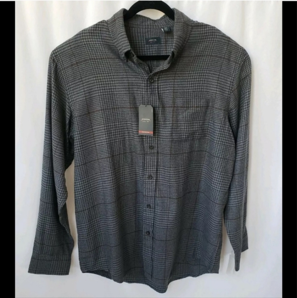 NWT Arrow grey hunting plaid long sleeve button down Large